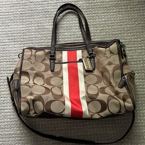 Nearly perfect Coach purse